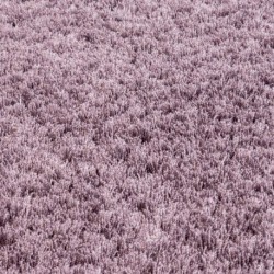 Ilgo plauko violetinis kilimas vaikų kambariui 